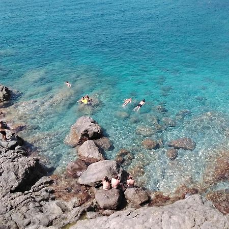Villa Mimosa Splendida Vista Mare โบนัสโซลา ภายนอก รูปภาพ