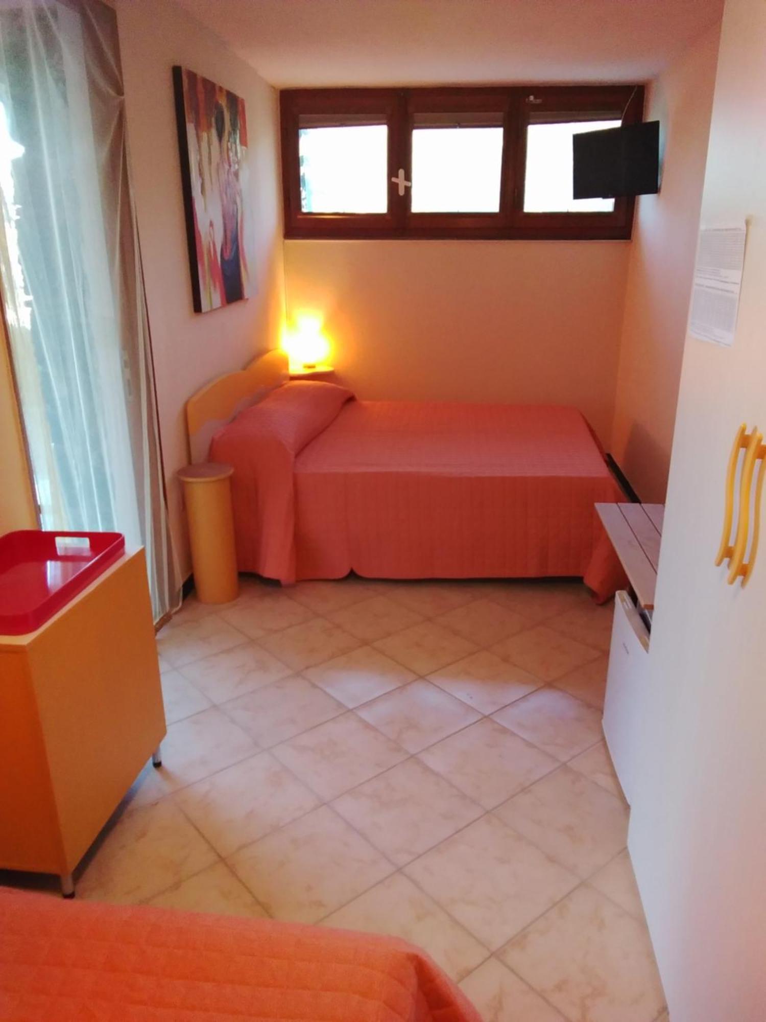 Villa Mimosa Splendida Vista Mare โบนัสโซลา ภายนอก รูปภาพ